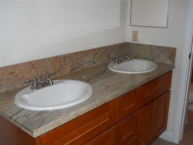 Charming 2 bedroom 2 bathroom home located in south Sacramento! property image