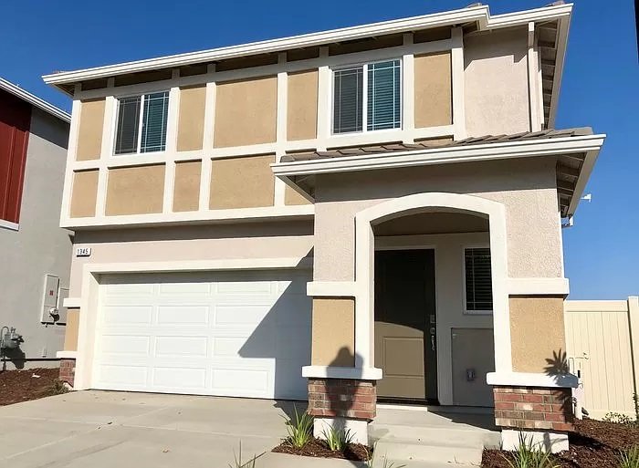 Beautiful 4 bedroom 2.5 bath home in Natomas! 1345 Harvest Glen Way property image
