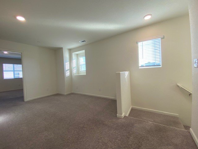 Beautiful 4 bedroom 2.5 bath home in Natomas! 1345 Harvest Glen Way property image