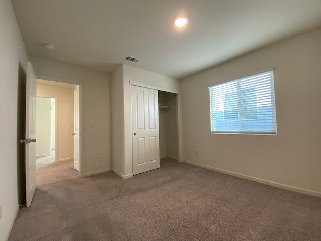 Beautiful 4 bedroom 2.5 bath home in Natomas! 1345 Harvest Glen Way property image