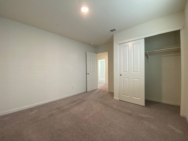 Beautiful 4 bedroom 2.5 bath home in Natomas! 1345 Harvest Glen Way property image