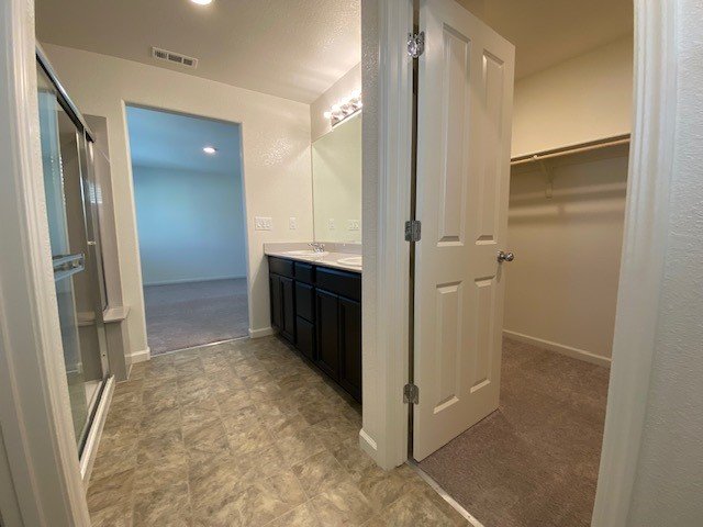 Beautiful 4 bedroom 2.5 bath home in Natomas! 1345 Harvest Glen Way property image