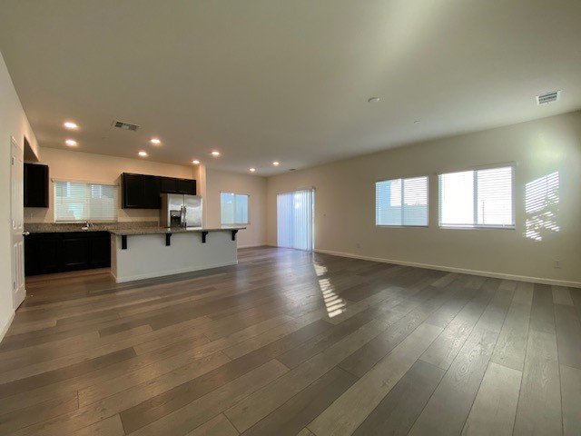 Beautiful 4 bedroom 2.5 bath home in Natomas! 1345 Harvest Glen Way property image