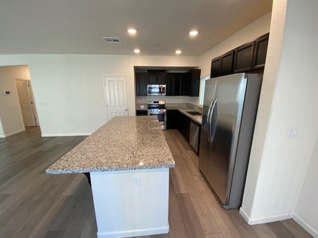 Beautiful 4 bedroom 2.5 bath home in Natomas! 1345 Harvest Glen Way property image