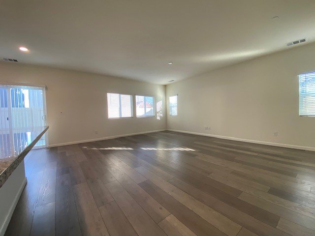 Beautiful 4 bedroom 2.5 bath home in Natomas! 1345 Harvest Glen Way property image