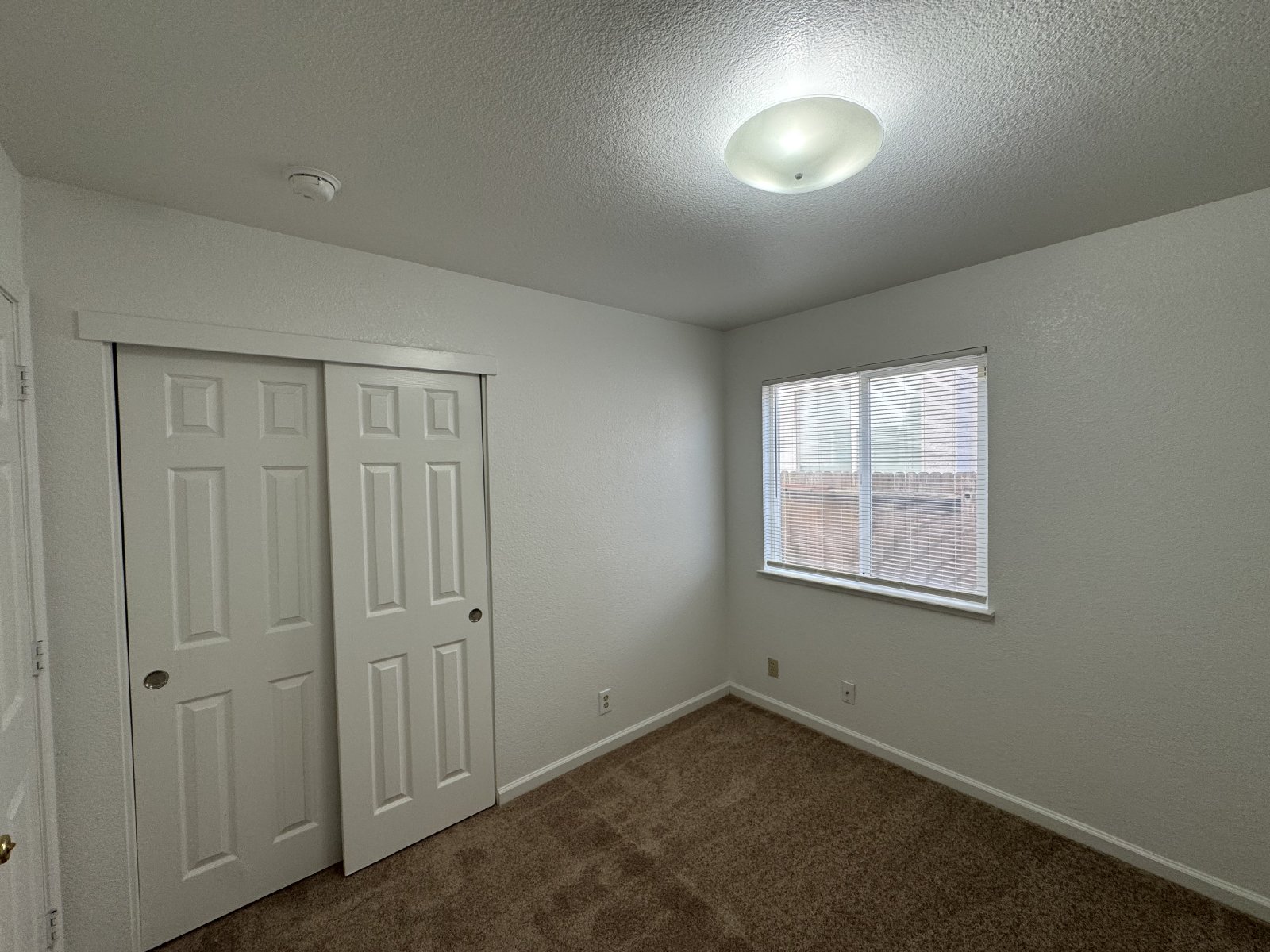 Beautiful 4/2 home in Elk Grove-8575 Dianthus Way property image