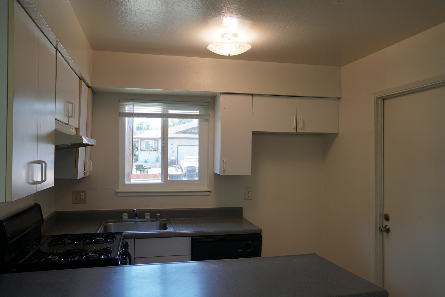 3 bedroom duplex in the wonderful city of Fair Oaks! property image