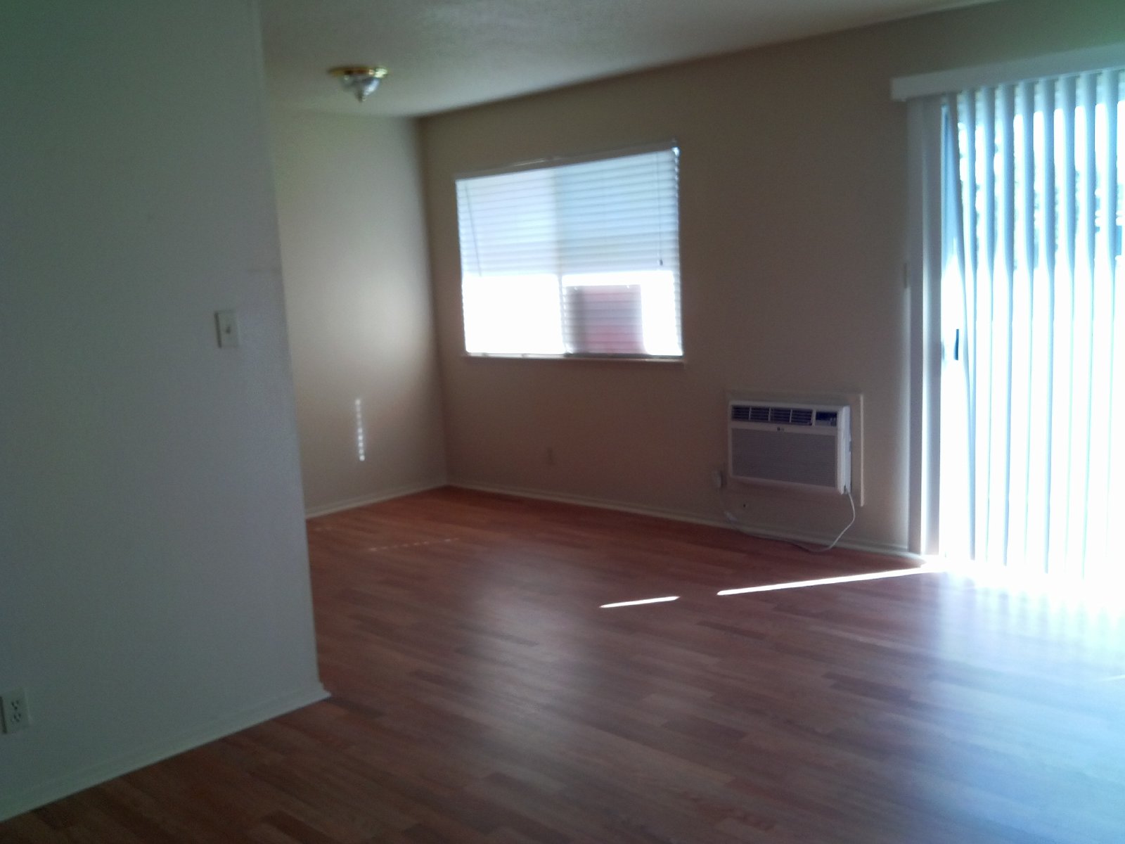 1/1 Apartment for rent in Roseville! property image