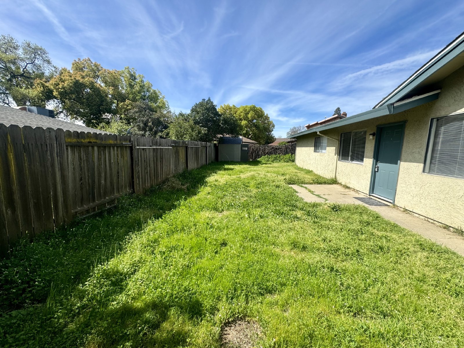 Charming duplex in Orangevale at 5813 Hazel property image