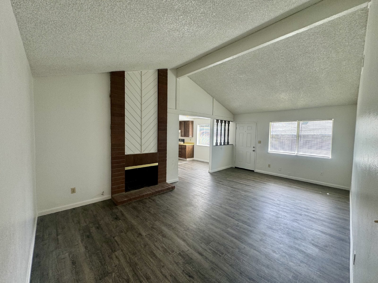 Charming duplex in Orangevale at 5813 Hazel property image