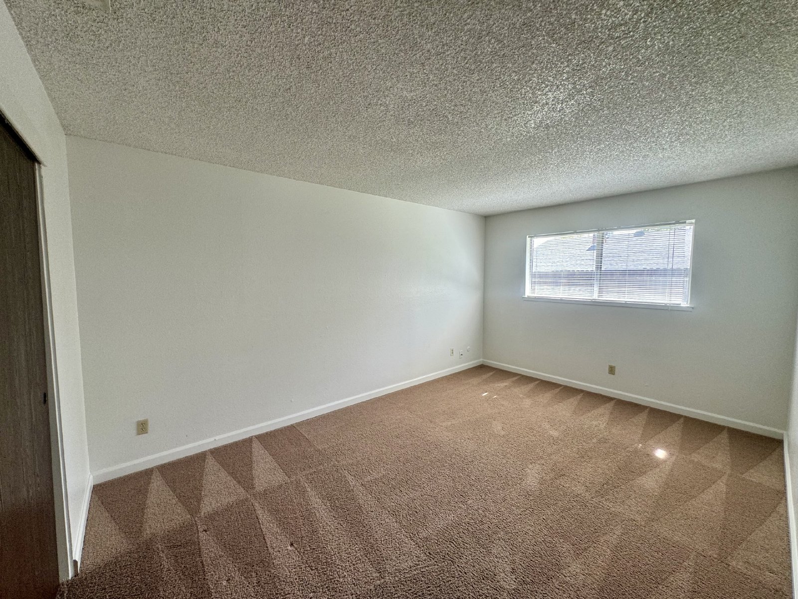 Charming duplex in Orangevale at 5813 Hazel property image