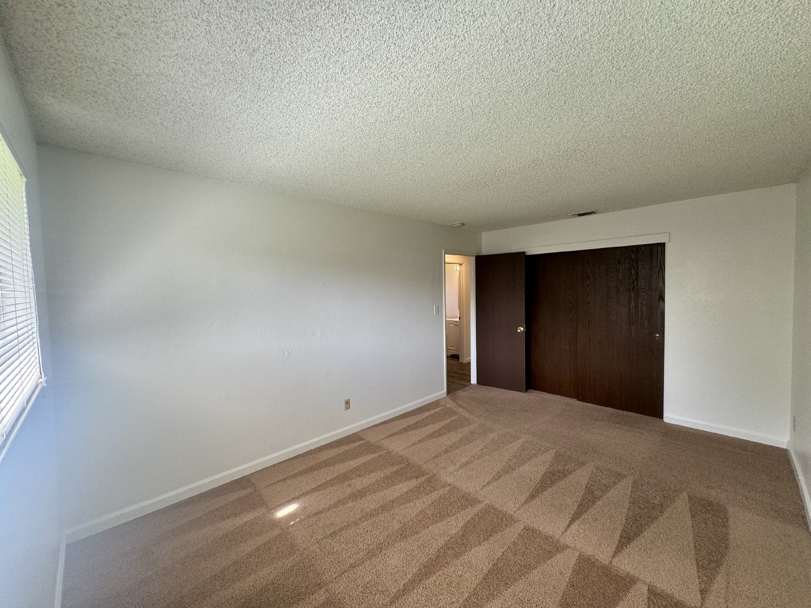 Charming duplex in Orangevale at 5813 Hazel property image