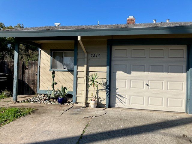 Charming duplex in Orangevale at 5813 Hazel property image