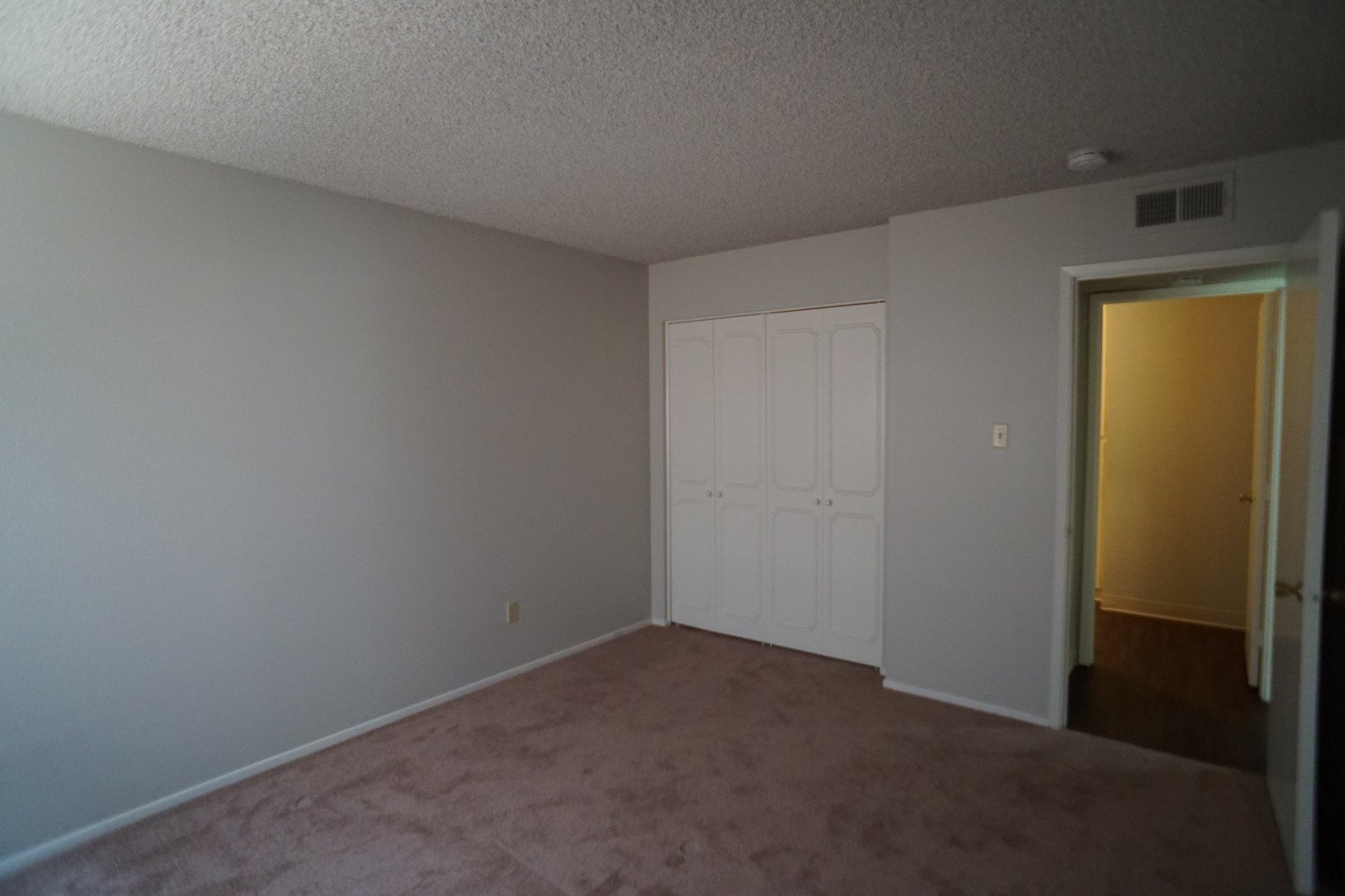 1 bd 1 ba downstairs apartment property image