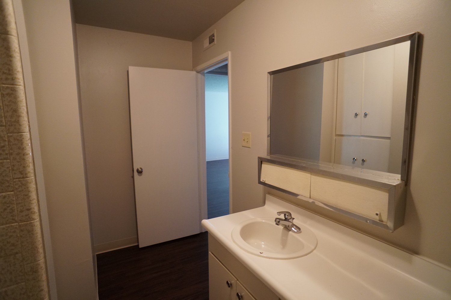 1 bd 1 ba downstairs apartment property image