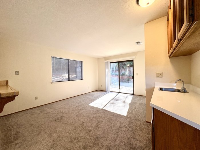 109 Johnston Ct property image