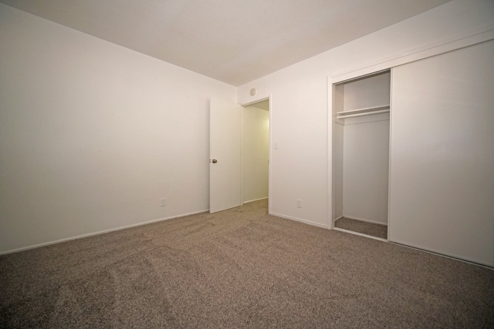 Gorgeous 2-bedroom 1-bathroom in Rocklin! property image