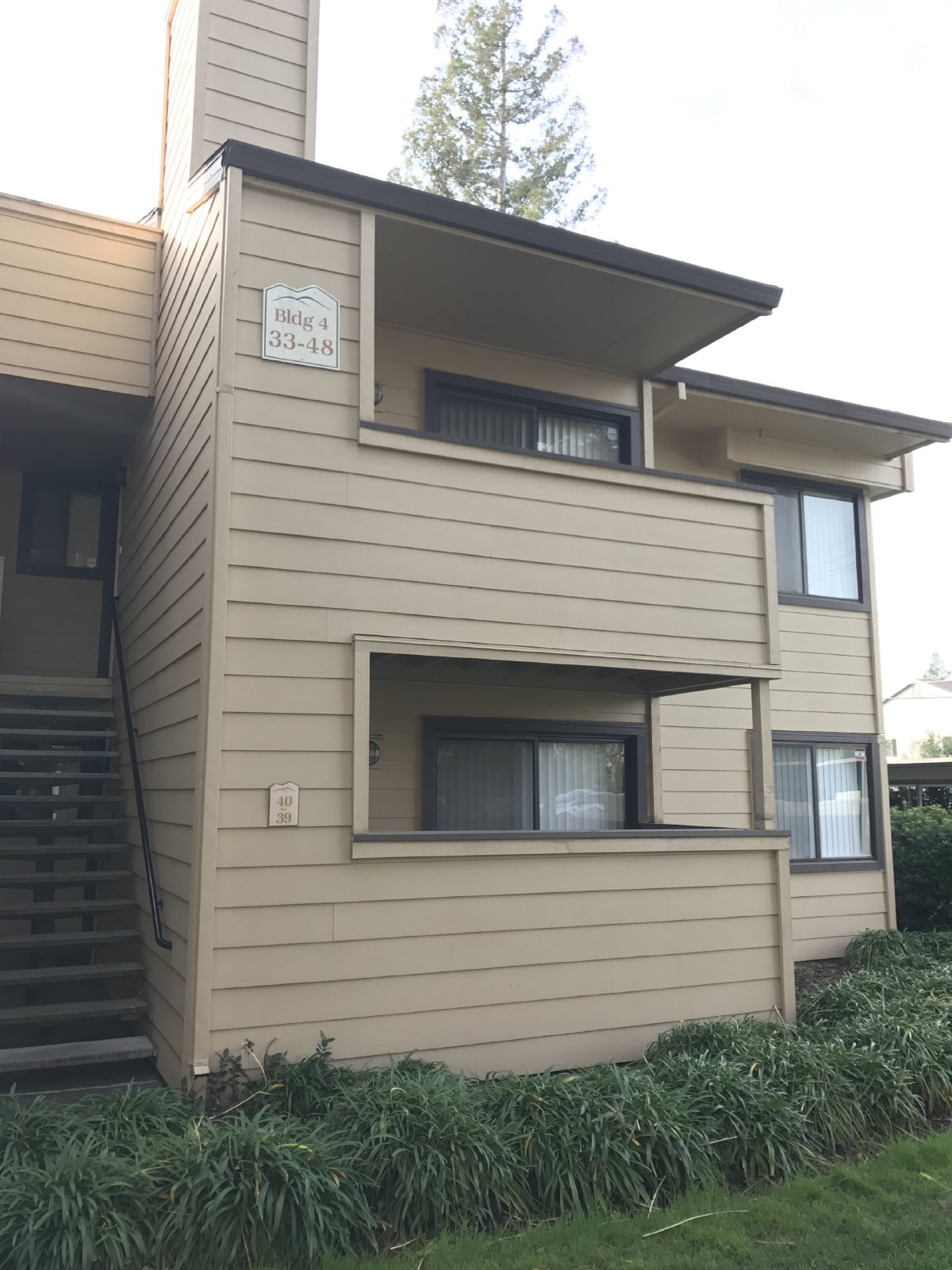 Charming 1 bedroom, 1 bathroom condo property image